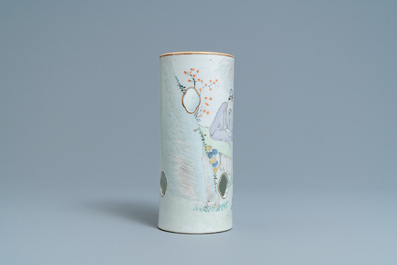 A reticulated Chinese qianjiang cai hat stand, 19/20th C.
