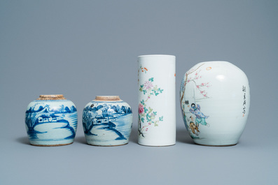A pair of Chinese blue and white jars, a famille rose hat stand and a ginger jar, 18/19th C.
