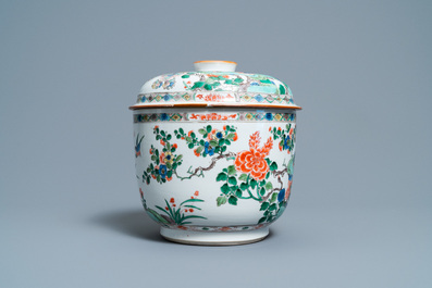 A large Chinese famille verte covered bowl, Kangxi