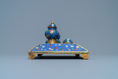 A Chinese cloisonn&eacute; desk set, 19th C.