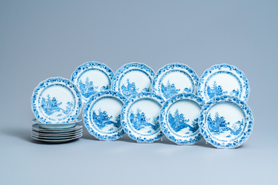 A composite 25-piece Chinese blue and white service, Qianlong