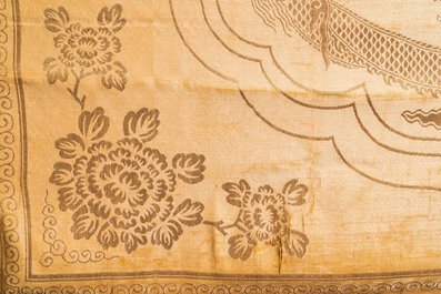 Trois panneaux en broderie de soie chinoise, 19&egrave;me