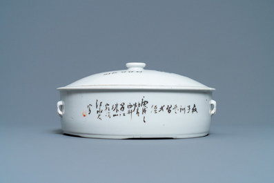 A Chinese qianjiang cai hat stand and a covered bowl, 19/20th C.
