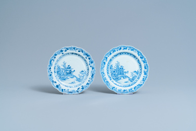 A composite 25-piece Chinese blue and white service, Qianlong
