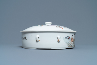 A Chinese qianjiang cai hat stand and a covered bowl, 19/20th C.