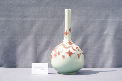 Een Chinese koperrode 'draken' vaas met celadon fondkleur, Kangxi