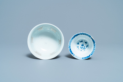 Twee Chinese blauw-witte opengewerkte kommen, Transitie periode en Kangxi
