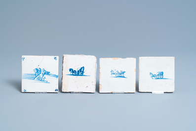 Achttien blauw-witte Delftse tegels met paarden, 17/18e eeuw
