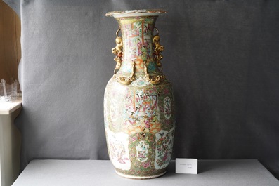 A large Chinese Canton famille rose vase, 19th C.