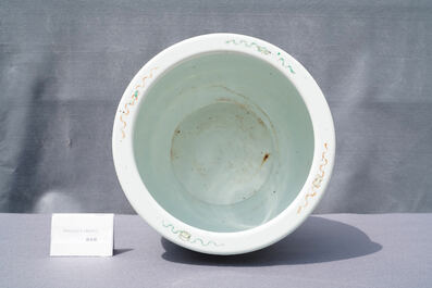 A Chinese famille verte fishbowl, 19th C.