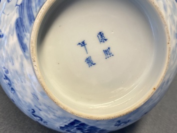 A Chinese blue and white Vietnamese market 'Bleu de Hue' bowl, Kangxi mark, 19th C.