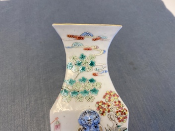 A Chinese square famille rose vase, 19th C.