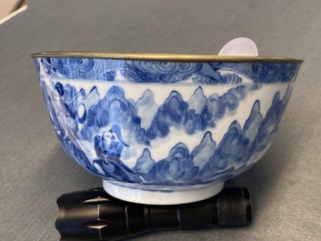 A Chinese blue and white Vietnamese market 'Bleu de Hue' bowl, Kangxi mark, 19th C.