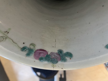 Drie Chinese famille rose vazen, 19e eeuw