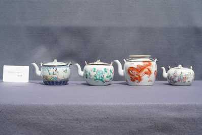 Vier diverse Chinese theepotten en twee dekselpotten, 19/20e eeuw
