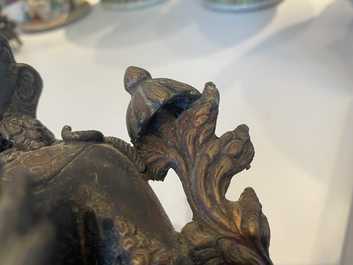 Een Sino-Tibetaanse vergulde figuur van Tara, 19e eeuw