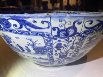 A large Chinese blue and white kraak porcelain bowl, Wanli