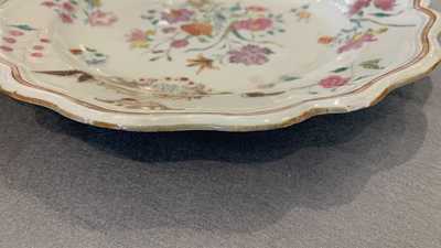 Een paar Chinese famille rose wapenborden voor de Deense markt, Qianlong