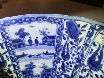 A large Chinese blue and white kraak porcelain bowl, Wanli