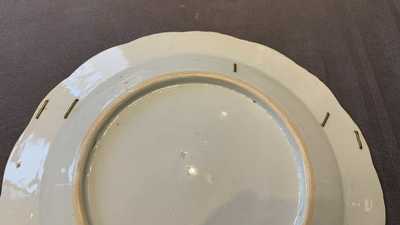 A composite 25-piece Chinese blue and white service, Qianlong