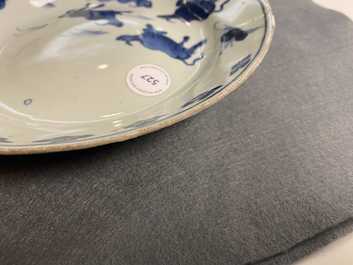 Une coupe en porcelaine de Chine en bleu et blanc de type ko-sometsuke pour le march&eacute; japonais, &eacute;poque Transition