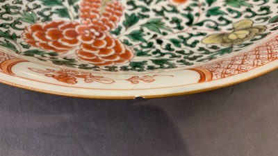 A Chinese famille verte dish with floral design, Kangxi