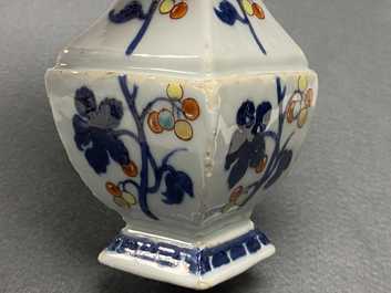A pair of Chinese 'Pronk studio' vases, Qianlong