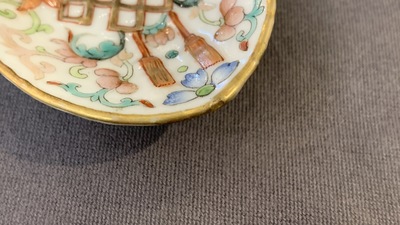 Vijf Chinese famille rose en polychrome lepels, Jiaqing en Daoguang merk en periode
