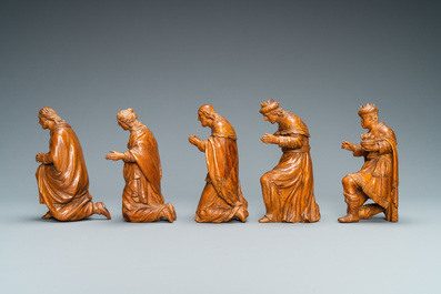 Een houten groep met 'De aanbidding der koningen', Ital&euml;, 18e eeuw