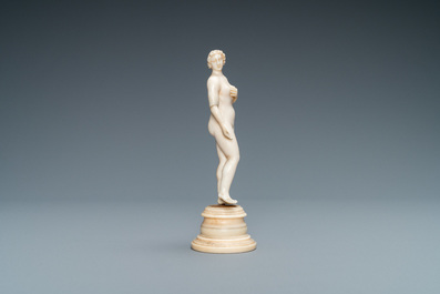 Een ivoren figuur van Venus, Dieppe, Frankrijk, 19e eeuw