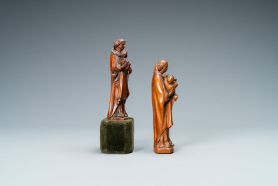 Deux statues de Vierges &agrave; l'enfant en buis sculpt&eacute;, Flandres, 17&egrave;me