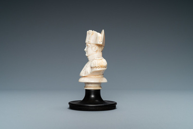 Een ivoren buste van Napoleon, Frankrijk, 19e eeuw