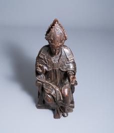Une grande statue d'un &eacute;v&ecirc;que en ch&ecirc;ne sculpt&eacute;, r&eacute;gion de Brabant ou Limbourg, Pays-Bas du Sud, vers 1530