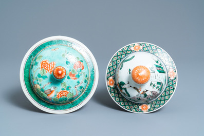 Two Chinese famille verte vases and covers, 19th C.