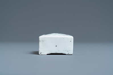 A Korean blue and white water dropper, Joseon, 19th C.