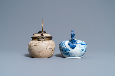A Vietnamese 'Bat Trang' stoneware waterpipe and a Chinese 'Bleu de Hue' lime pot, 19th C.