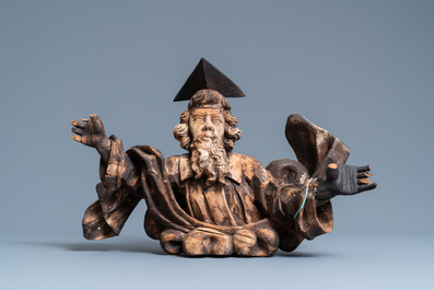 Een houten figuur van God de Vader op een wolk, 17e eeuw