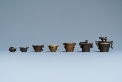 Zeven bronzen pijlgewichten, Frankrijk en/of Duitsland, 18/19e eeuw