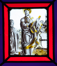 Un vitrail compos&eacute; d'&eacute;l&eacute;ments en verre peint et teint&eacute;, France, 16/17&egrave;me