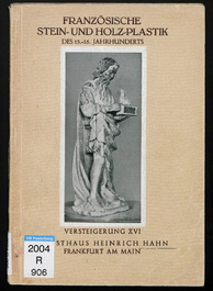 Een grote gepolychromeerde kalkstenen figuur van een Madonna met kind, Champagne- of Lorrainestreek, Frankrijk, 2e helft 14e eeuw