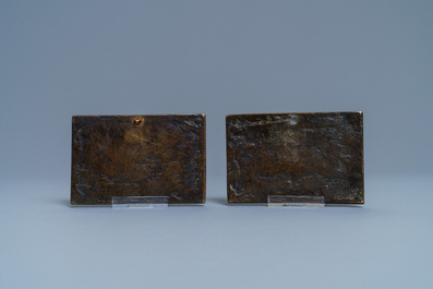 Une paire de plaques de forme rectangulaire en bronze, 17&egrave;me