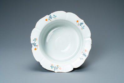 A Kakiemon-style soft paste porcelain cooler, Chantilly, France, 18th C.
