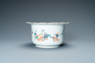 A Kakiemon-style soft paste porcelain cooler, Chantilly, France, 18th C.