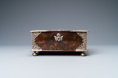 A Dutch colonial silver-mounted tortoise shell sirih casket, ca. 1700
