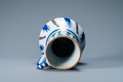 Une verseuse de style Iznik, Cantagalli, Italie, 19&egrave;me