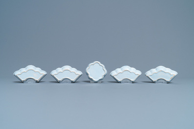 An English blue and white Delftware five-piece sweetmeat set, 18th C.
