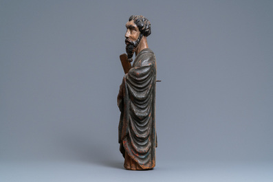 Een gepolychromeerde eikenhouten figuur van Sint-Andreas, Normandi&euml;, Frankrijk, eind 15e eeuw