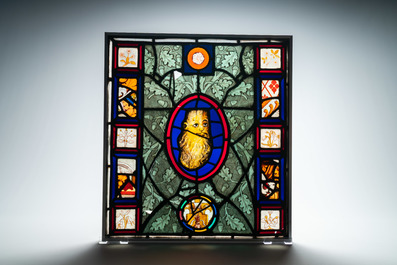 Un vitrail compos&eacute; d'&eacute;l&eacute;ments en verre peint et teint&eacute;, Angleterre et/ou France, 15&egrave;me et apr&egrave;s