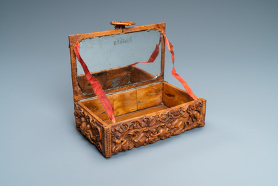 Een corozo houten kistje met voorstelling uit Willem Tell, Frankrijk, 18/19e eeuw