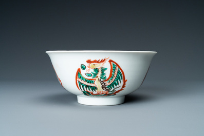 A Chinese famille verte 'phoenixes' bowl, Chenghua merk, Kangxi